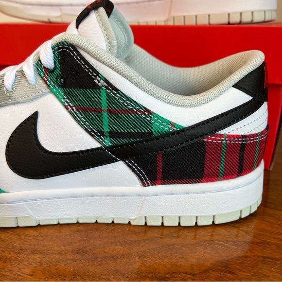 NIKE Dunk Low Retro Premium - Picture 9 of 12